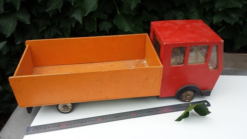 Ancien gros camion - , en