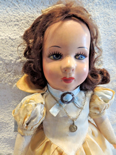 Blanche neige poupée ancienne - neige,