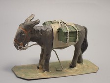 LEAD SMALL MULE WITH LOADING AMMUNITION CRATES - EE