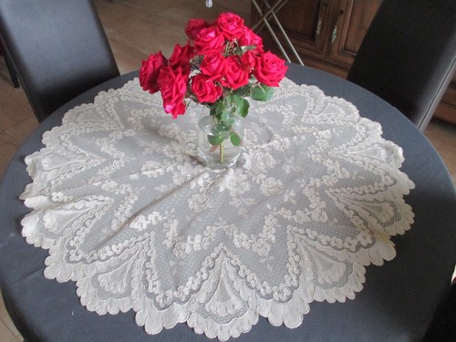 Ancienne nappe guéridon - ancienne, de