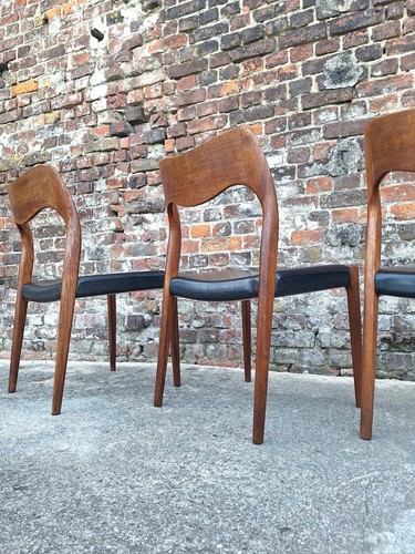 Suite chaises modèle - 6, 71