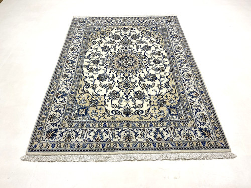 Magnifique tapis oriental nain - magnifique,