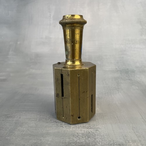 Outil mesure ancien - de,