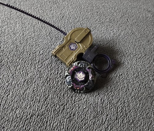 Beyblade metal masters gravity - beyblade,
