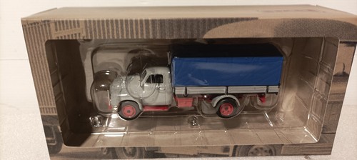 Camion opel blitz ixo - 1/43,
