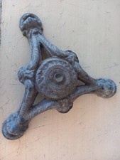 Pied De Table En Fonte