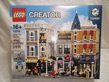 Lego 10255 CREATOR La place de