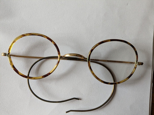 Ancienne paire lunettes - ancienne,