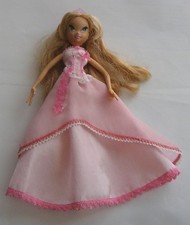 poupée WINX CLUB FLORA doll