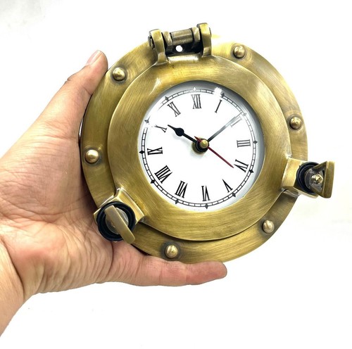 Horloge murale ancienne - , en