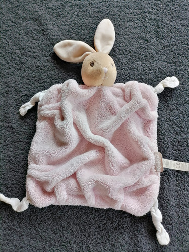 Doudou plat lapin plume beige