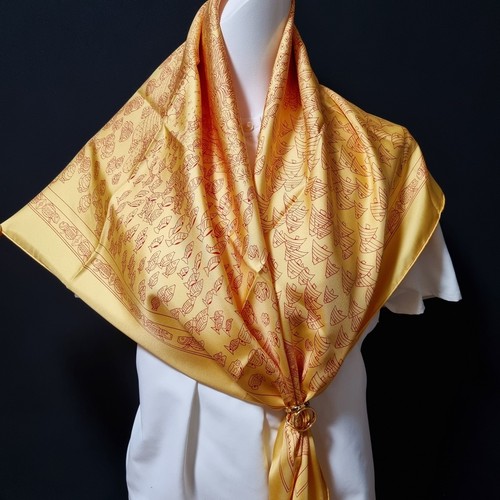 Rare vintage hermes soie scarf - rare,
