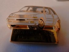 PIN'S CARS R5 GT TURBO / RENAULT FLINS / 1952-1992 / STRAWBERRY