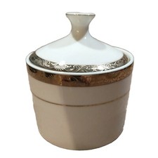 Cuisine Table Ware Command Performance Gold Sugar Dish with Lid -gold trim