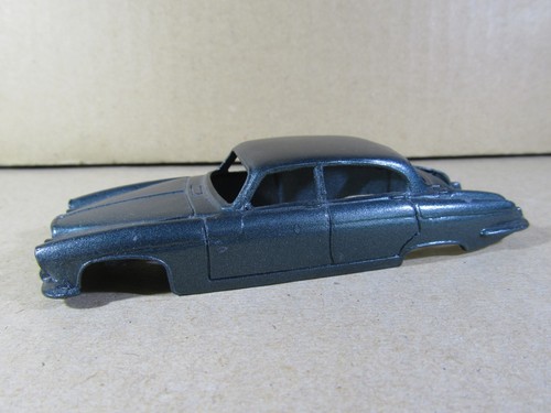 Dinky toys 142 jaguar mark - toys,