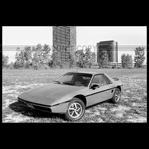 Photo 004705 pontiac fiero - a.004705,