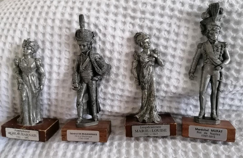 Figurines les étains - les,