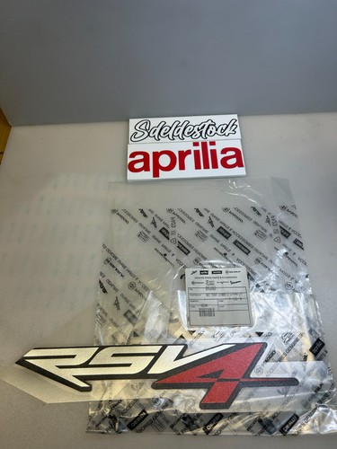 Sticker rsv4 chrome gauche - 1,