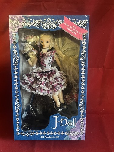 Doll crescent road 102 jun - j-doll, x-102