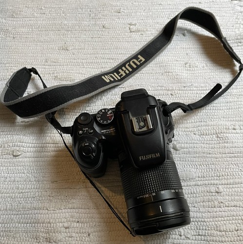 Fujifilm finepix s200 - exr, avec