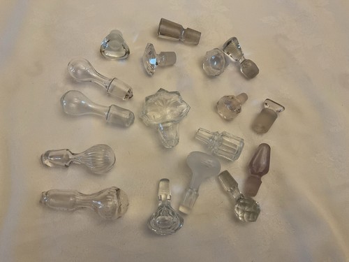Lot 17 bouchons pour - ,
