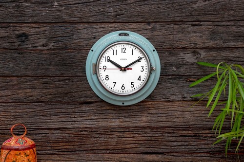 Ancienne horloge murale