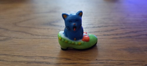Fève chaton dans chaussure - dans,