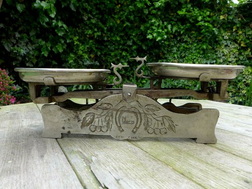 Vintage kitchen shop scale - shop,