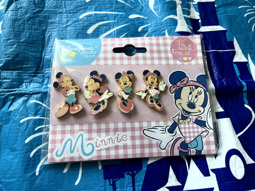 Disney pin trading - trading, booster