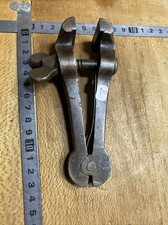 etau outil ancien étau de