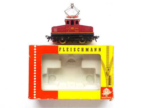 Locomotive electrique - locomotive,