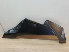 UN SABOT CARENAGE LATERAL