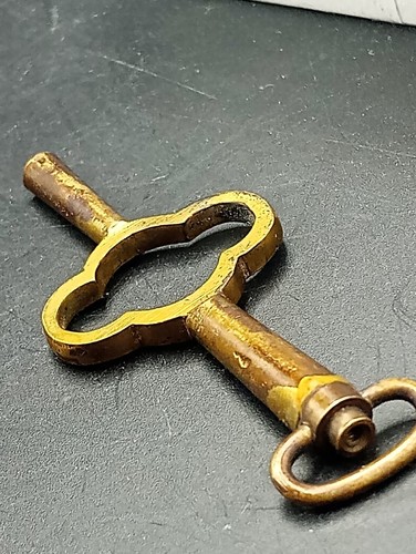 Ancienne clé double - double, pendule