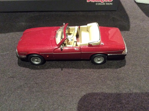 Jaguar voiture detailcar - 1/43,
