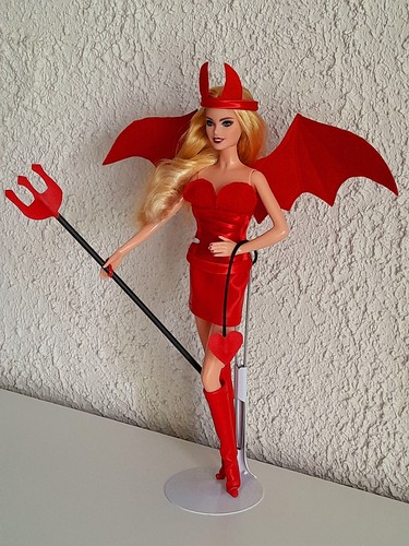 Barbie diablotine halloween - barbie,
