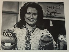 Loretta Lynn Signed 8x10 B&W Photo Muppet Show Country Music JSA COA Auto