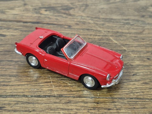 Voiture miniature triumph - voiture,