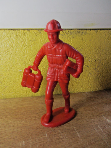 10cm figurine pompier - 10cm,