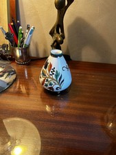 Petit soliflore en porcelaine