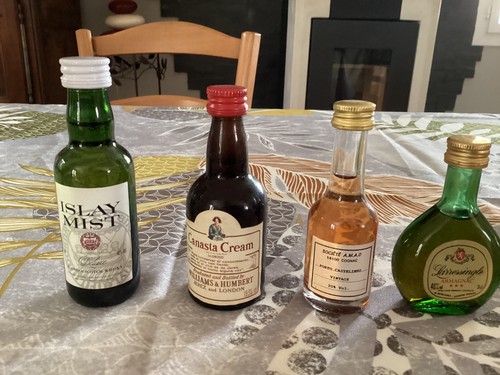 Lot mignonettes neuves - de,