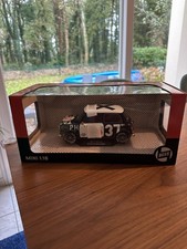 voiture miniature 1/18 Solido