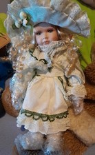 Tres jolie poupee - jolie, en