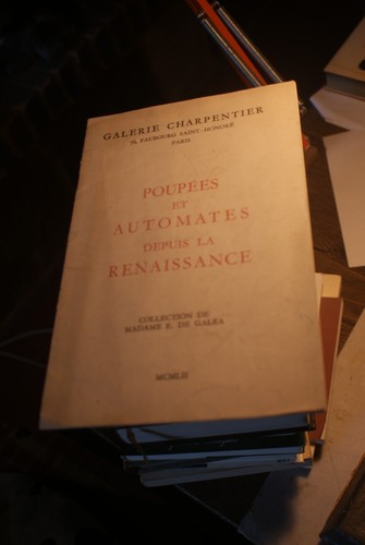 Poupées automates depuis - et,