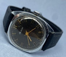 Raketa les montres mécanique