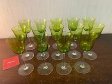2 verres à vin couleur chartreuse en cristal de Baccarat (prix à la pièce)