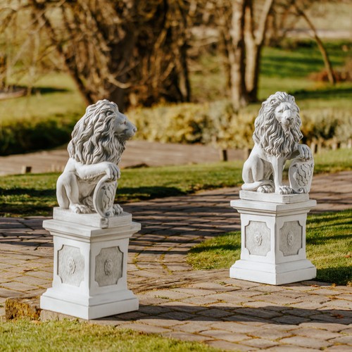 Paire lions avec - de, panneau