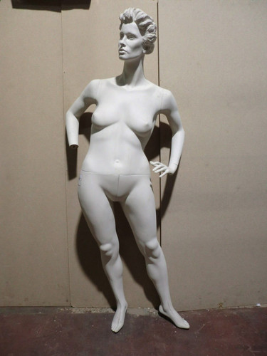 Mannequin vitrine poupée - vitrine,