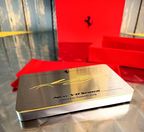 Presse papier ferrari f8 - presse,