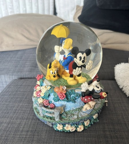 Boule neige musicale disney - à,