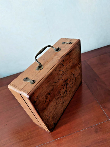 Boite bois pyrogravure - en,
